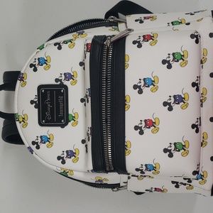 Disney loungefly bag like new.